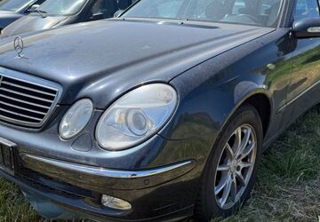 Mercedes-Benz E 320 331.125 km 2.950 &euro; Wesel 46485