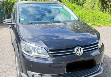 VW Touran 108.221 km 12.200 &euro; Wesel 46483