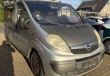 Opel Vivaro 341.000 km 2.999 &euro; Wesel 46485