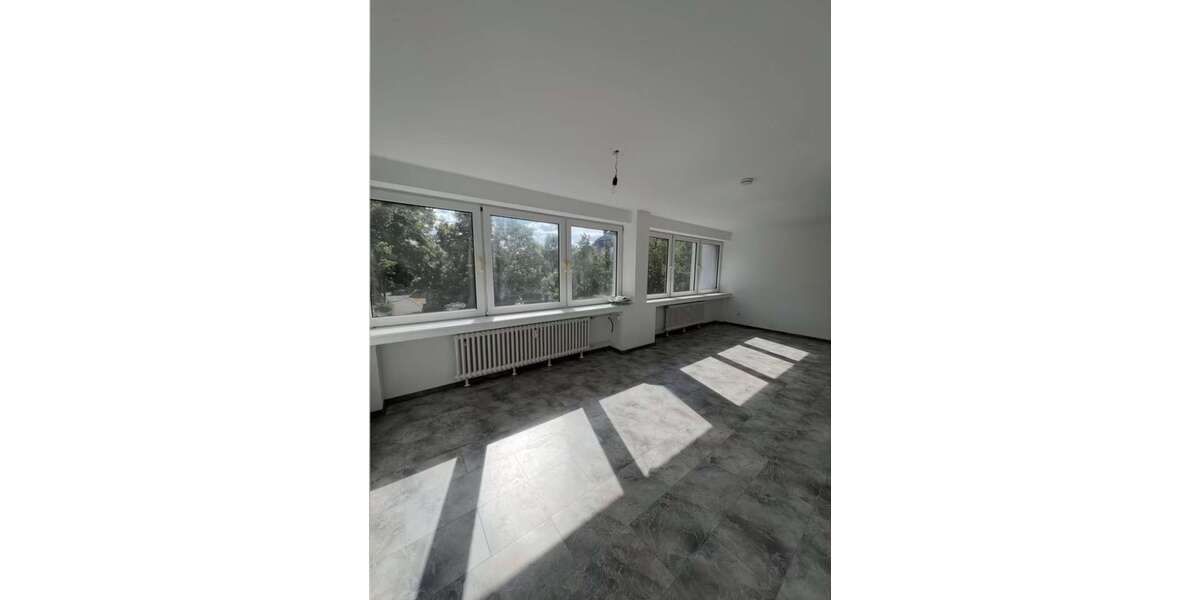 Etagenwohnung Duisburg Hochemmerich - 3 Zimmer, 96 m&sup2;, 800&euro; | Angebot:27336409
