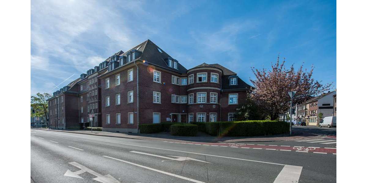 Etagenwohnung Moers - 2 Zimmer, 84 m&sup2;, 565&euro; | Angebot:27340899