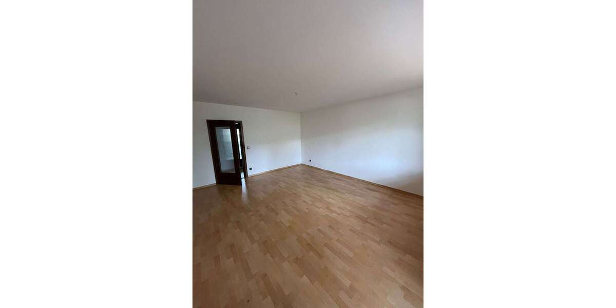 Etagenwohnung Moers - 3 Zimmer, 76 m&sup2;, 690&euro; | Angebot:27306799