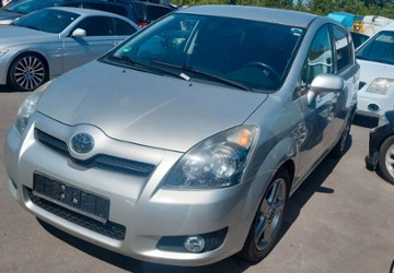 Toyota Corolla Verso 219.000 km 2.300 &euro; Moers 47441