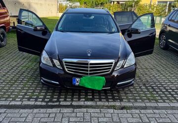 Mercedes-Benz E 220 226.000 km 8.900 &euro; Wesel 46485
