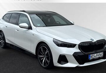 BMW i5 30.000 km 62.480 &euro; Wesel 46485