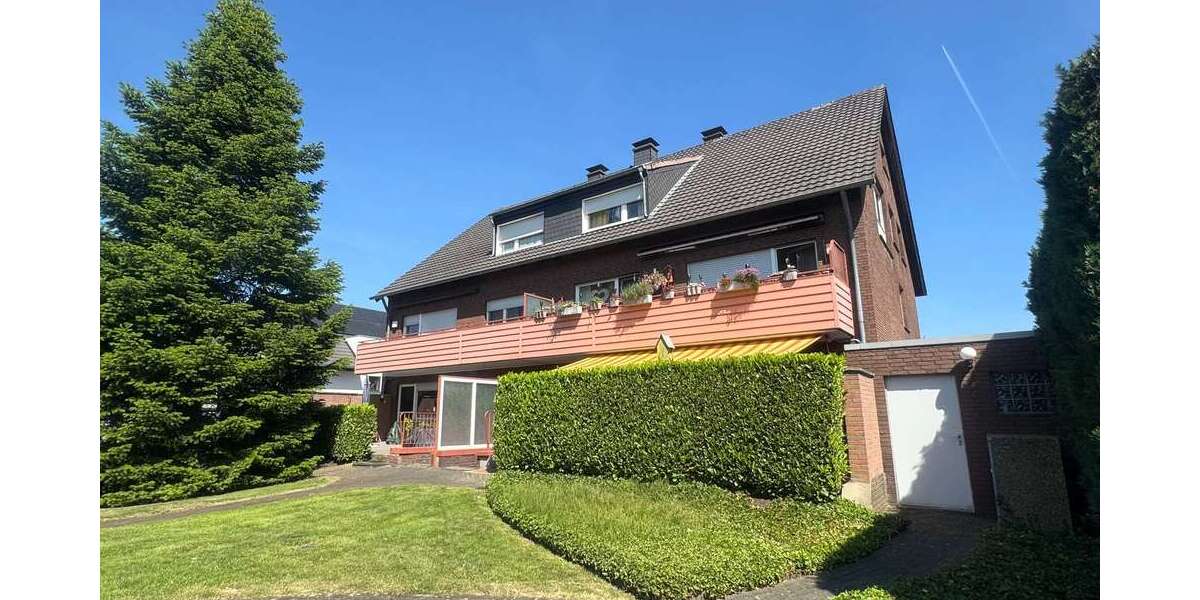 Etagenwohnung Dinslaken Lohberg - 3 Zimmer, 87 m&sup2;, 900&euro; | Angebot:27025566