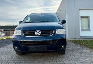 VW T5 Transporter 410.000 km 10.900 &euro; GELDERN 47608