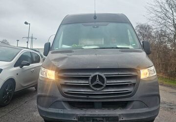 Mercedes-Benz Sprinter 246.587 km 12.900 &euro; Bottrop 46236